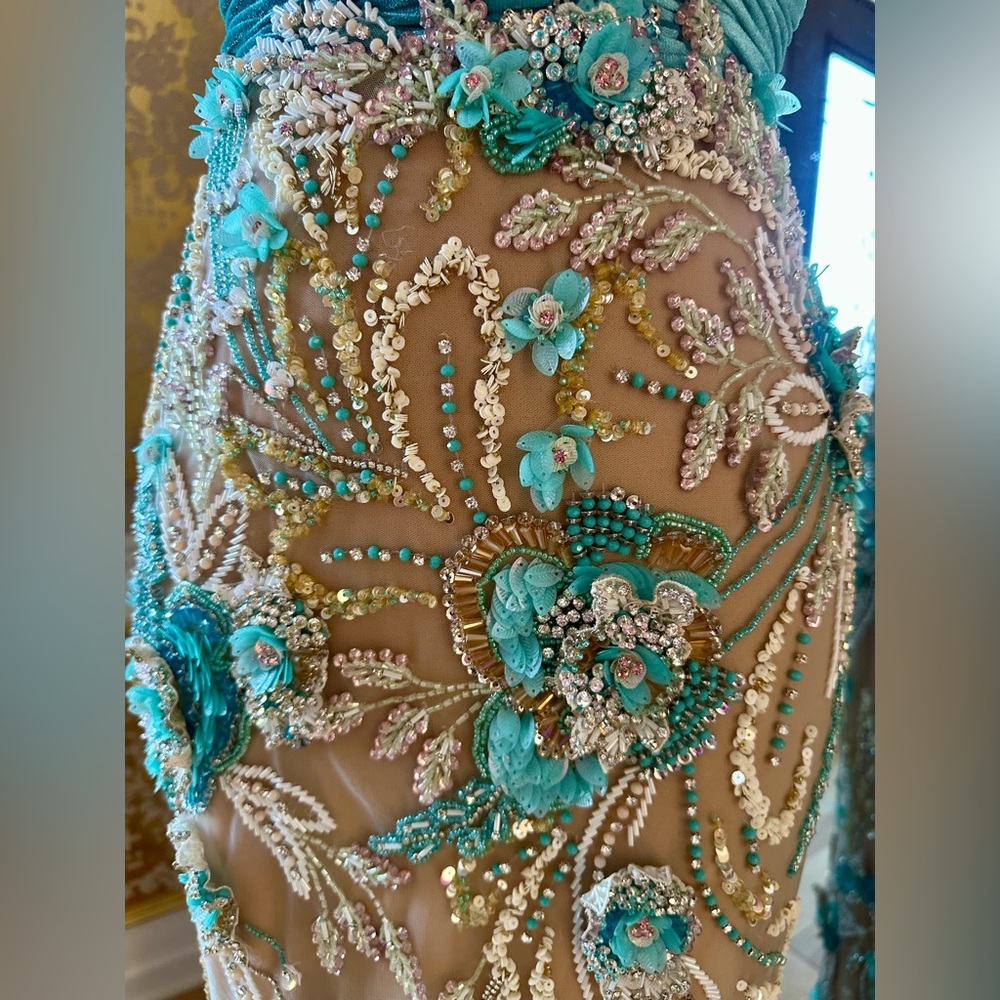 Crystal Beaded Formal Sweetheart Neckline Custom Gown Beige Turquoise Size 4 - Picture 11 of 16